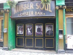 RUBBER SOUL oyster bar